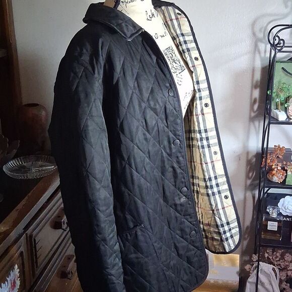 AUTHENTIC BURBERRY BLACK QUILTED LIGHT JACKET MEDIUM - Picture 8 of 11